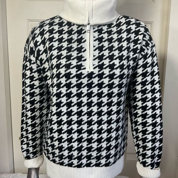 Talbots Women's size Medium Black White Houndstooth Quarter Zip Sweater - Picture 4 of 12